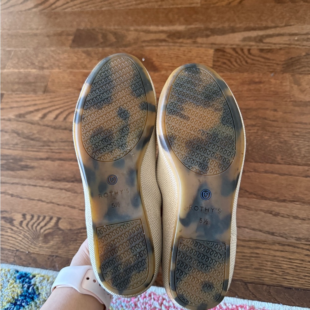 Used the flat rothy - Picture 2 of 4